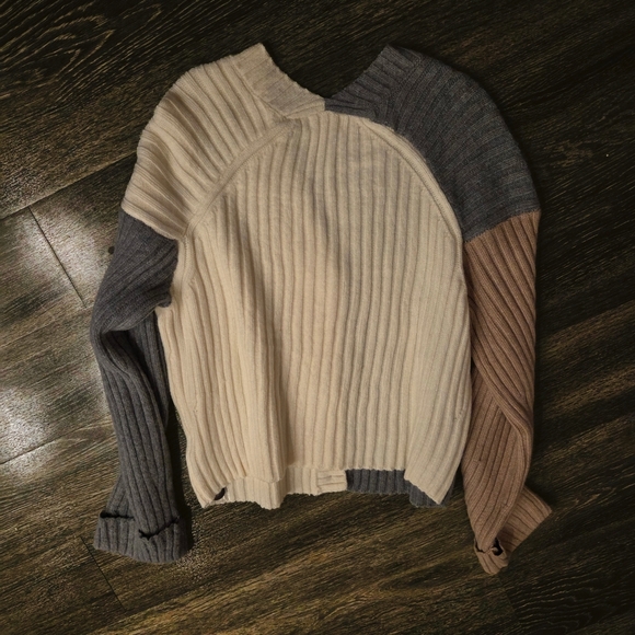 Francesco Ribbed Button Front Colorblock Cardigan - Picture 3 of 4
